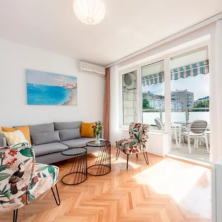 Bulevar Apartment
