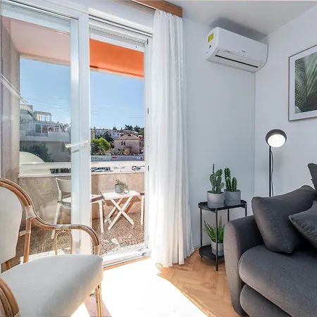 Apartment Bulevar