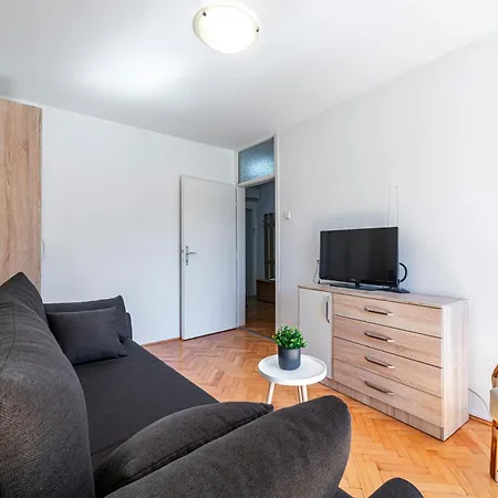 Bulevar Apartment